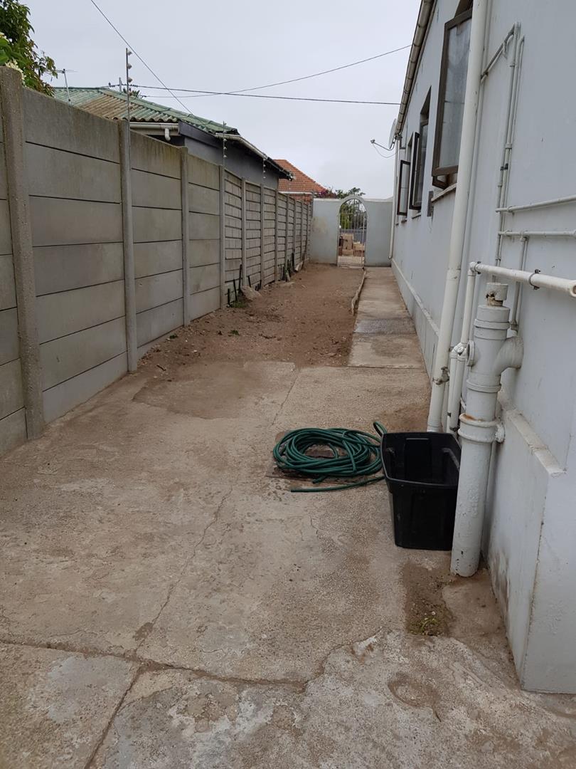 4 Bedroom Property for Sale in Sydenham Eastern Cape
